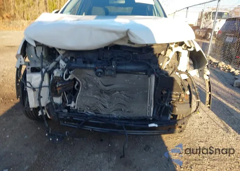 2016 Nissan Rogue Sv z USA, uszkodzony, nr VIN JN8AT2MV5GW137993